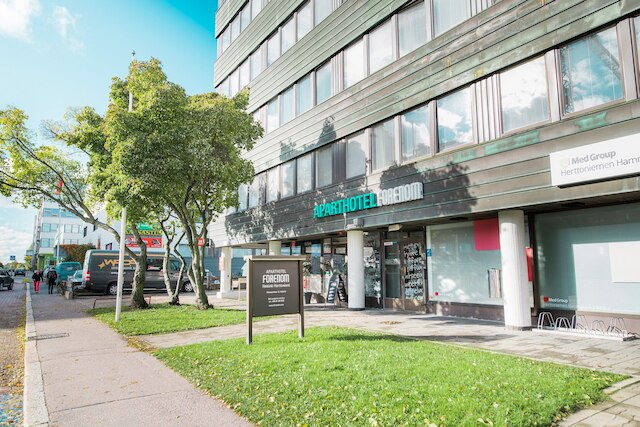 フォレノム アパートホテル ヘルシンキ ヘルトニエミ