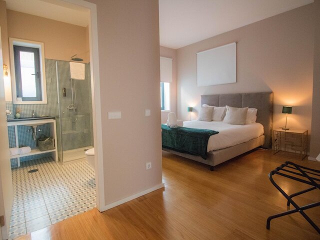 アリバイ、ユアーズポルト