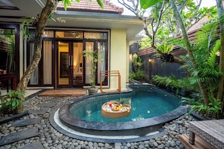 ザ バリ ドリーム スイート ヴィラ スミニャック