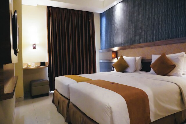 クリスタル ロータス ホテル ジョグジャカルタ