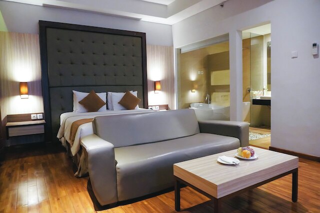 クリスタル ロータス ホテル ジョグジャカルタ