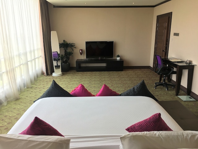 キンタ リバーフロント ホテル & スイーツ