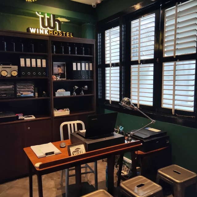 ウィンク@モスクストリート