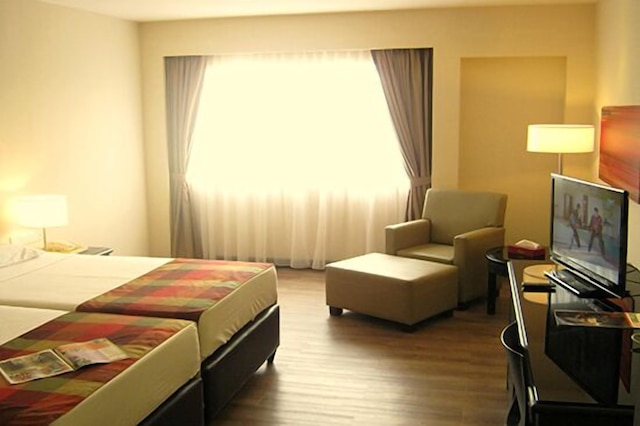 グランド ドーマニ ラジャ コート ホテル