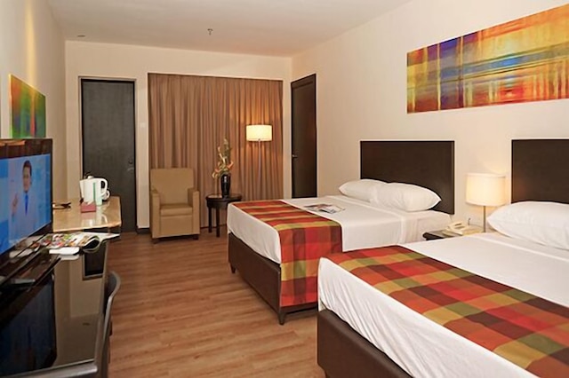 グランド ドーマニ ラジャ コート ホテル