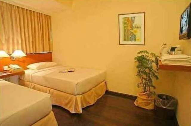 グランド ドーマニ ラジャ コート ホテル