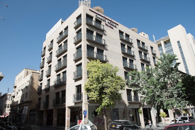 エーヤル ホテル