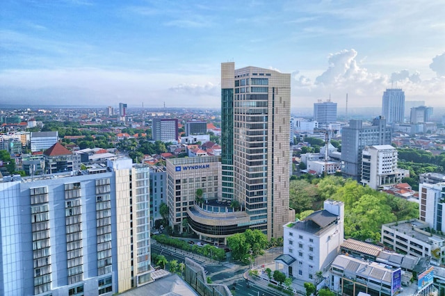 ウィンダム スラバヤ シティ センター