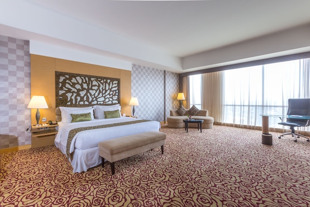 ウィンダム スラバヤ シティ センター