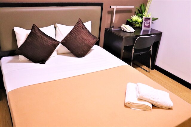 ザ スタジオ 18 レジデンス