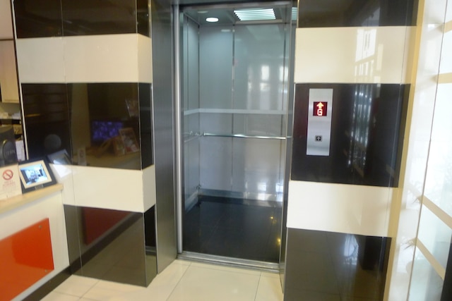 ザ スタジオ 18 レジデンス