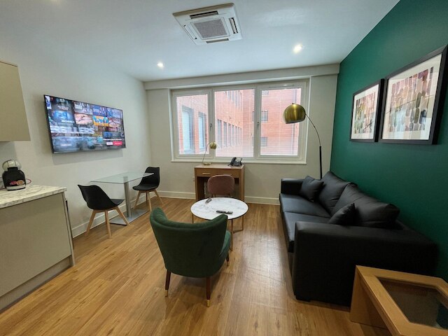 100 キングス ロード バイ ハウス オブ フィッシャー