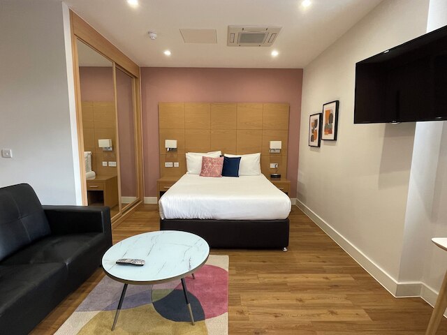 100 キングス ロード バイ ハウス オブ フィッシャー