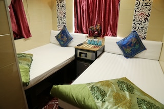 ユーロ ホステル