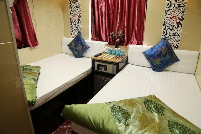 ユーロ ホステル