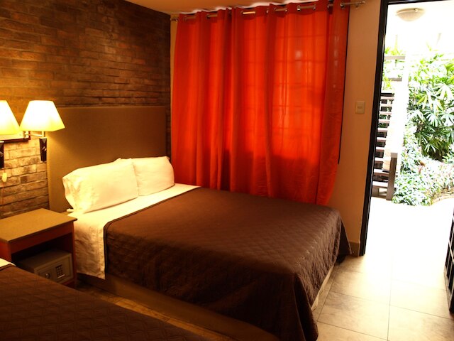 ザ パーム ハウス イン