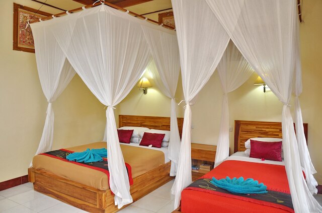 ニックズ ホームズテイ