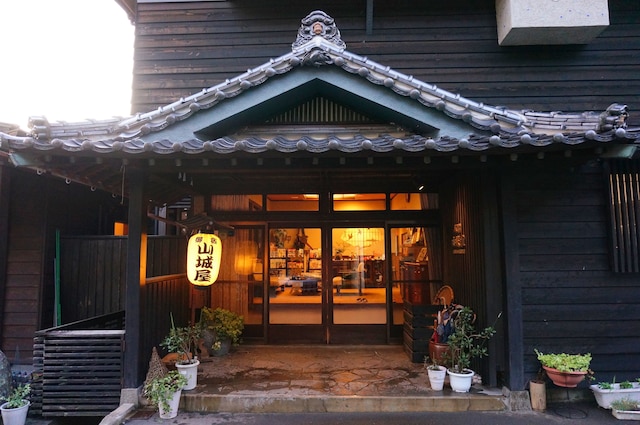旅館 山城屋