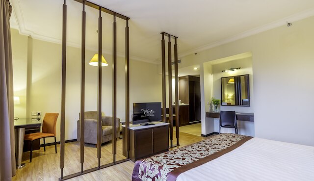 クリスタル クラウン クアラルンプール