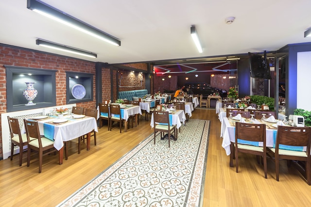 ヴィヴァ デラックス ホテル