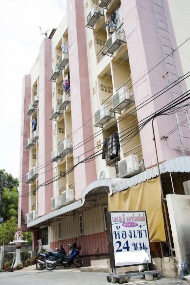 SB アパートメント