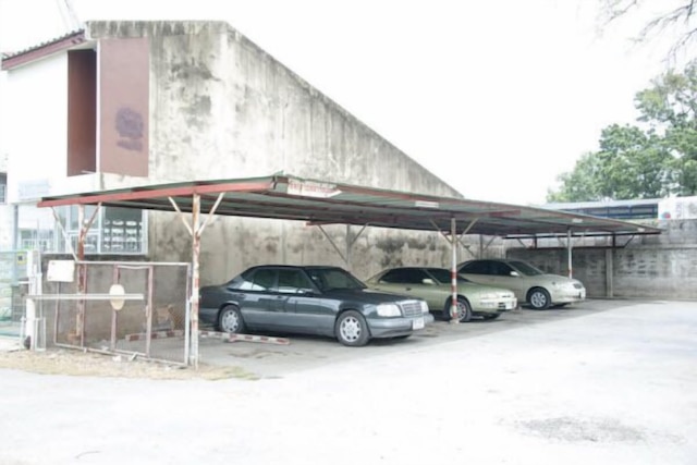 SB アパートメント