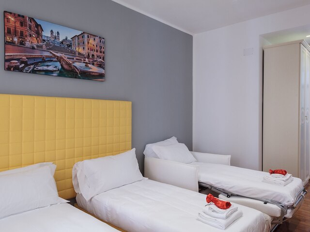 LH ロイヤル スイーツ