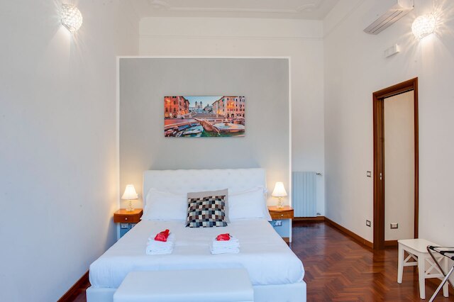 LH ロイヤル スイーツ