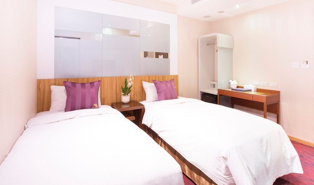 ムジーク ホテル - シーメンディン シーニン (儷夏商旅 - 西門町西寧館)