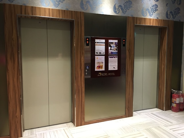 ムジーク ホテル - シーメンディン シーニン (儷夏商旅 - 西門町西寧館)