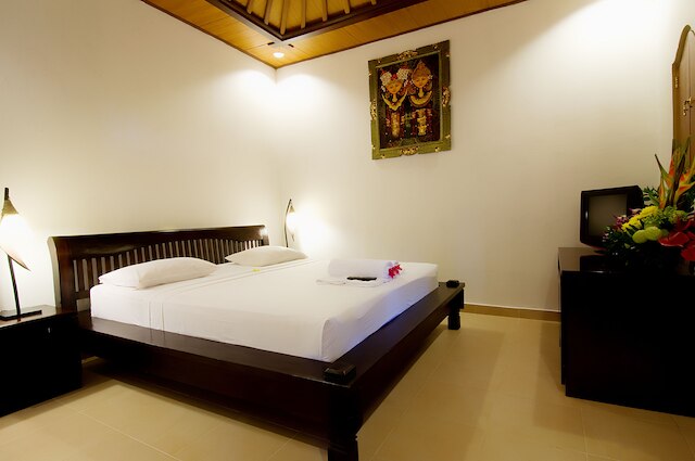 クスナディ ホテル