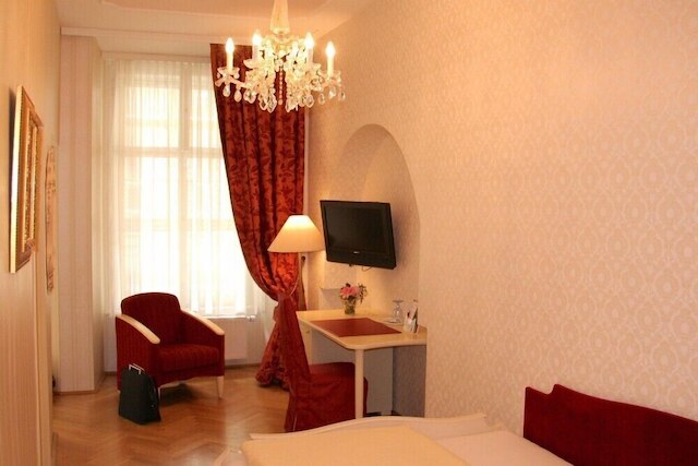 ペルチー パライス ホテル