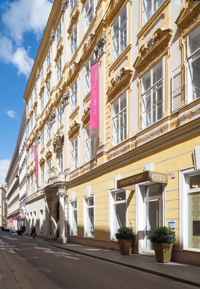 ペルチー パライス ホテル