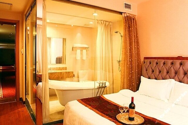 ホット スプリング ホテル