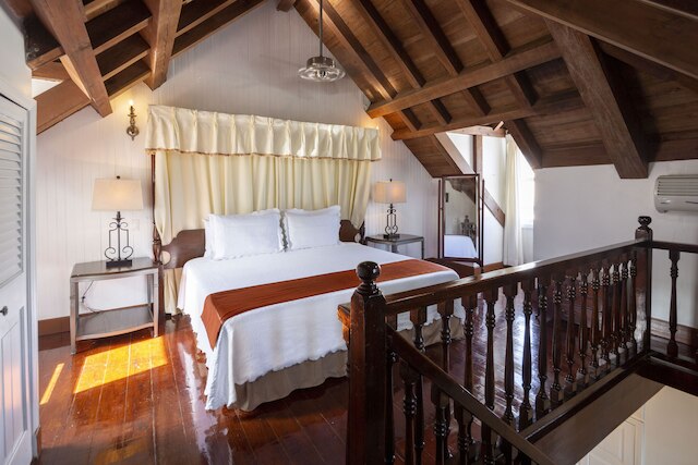 コッパー・アンド・ランバー・ストア・ホテル