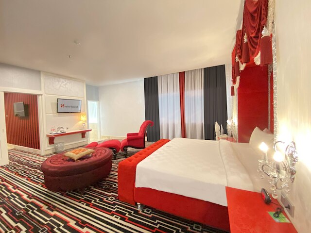 スイス・ベルコート・マカッサル