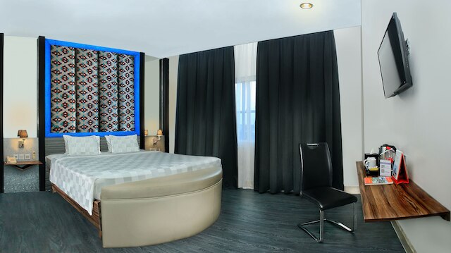 スイス・ベルコート・マカッサル