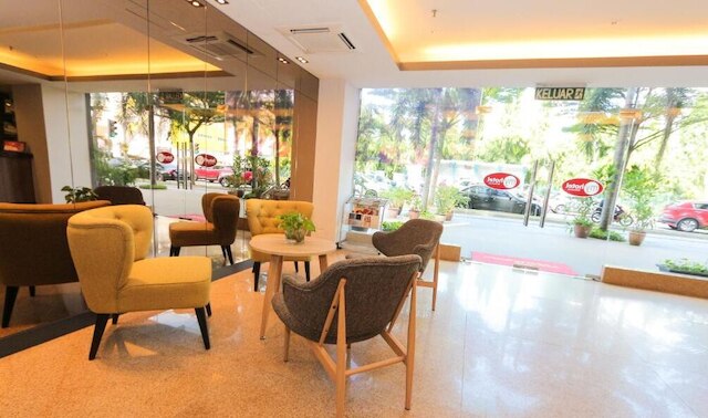 マイホテル アット セントラル 2