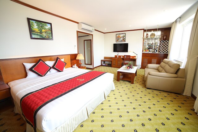 サニー ホテル 1