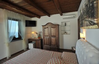 ワールド センター