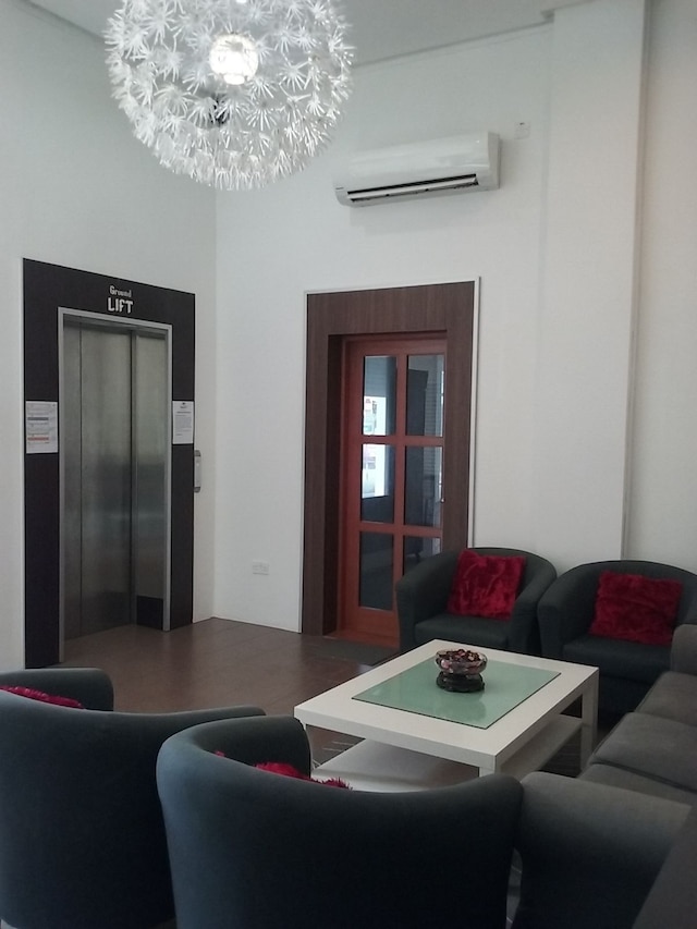 ジナスイート コンプレックス 27 ホテル