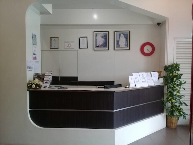 ジナスイート コンプレックス 27 ホテル