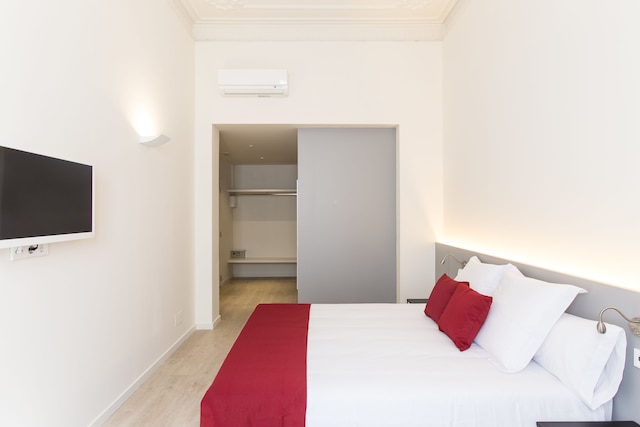 イザイラ プラザ カタルーニャ