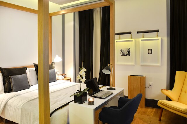 ブラウンズ セントラル ホテル