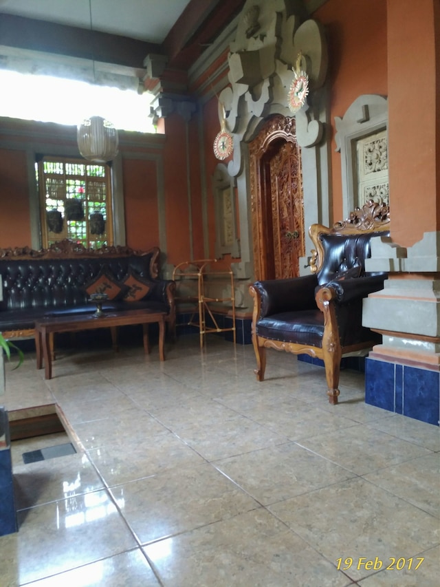 プラエティ ホーム ステイ