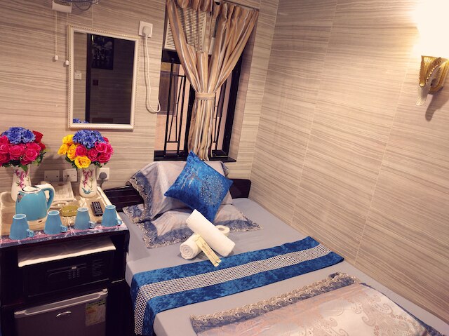 デイ アンド ナイト ホテル- ホステル