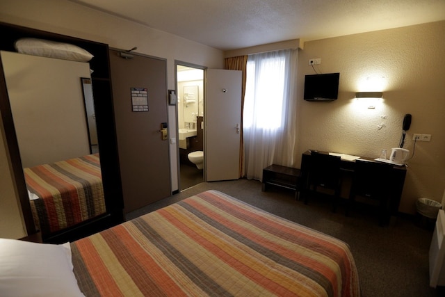 オテル オー プティ カポラル