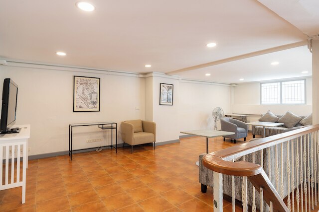 ラチャダムノーン レジデンス