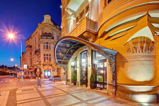 アトラス デラックス