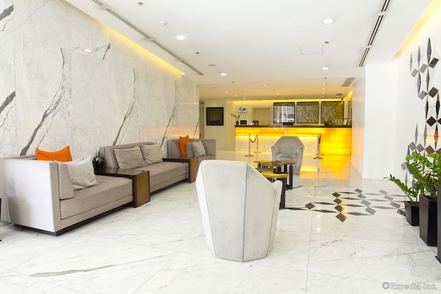 プリバート オルテガス